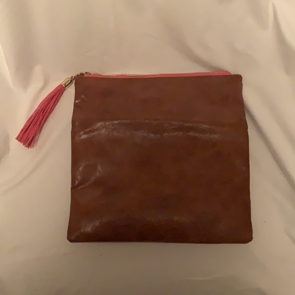 SHIRALEAH of CHICAGO VEGAN ENVELOPE CLUTCH - Picture 6 of 7